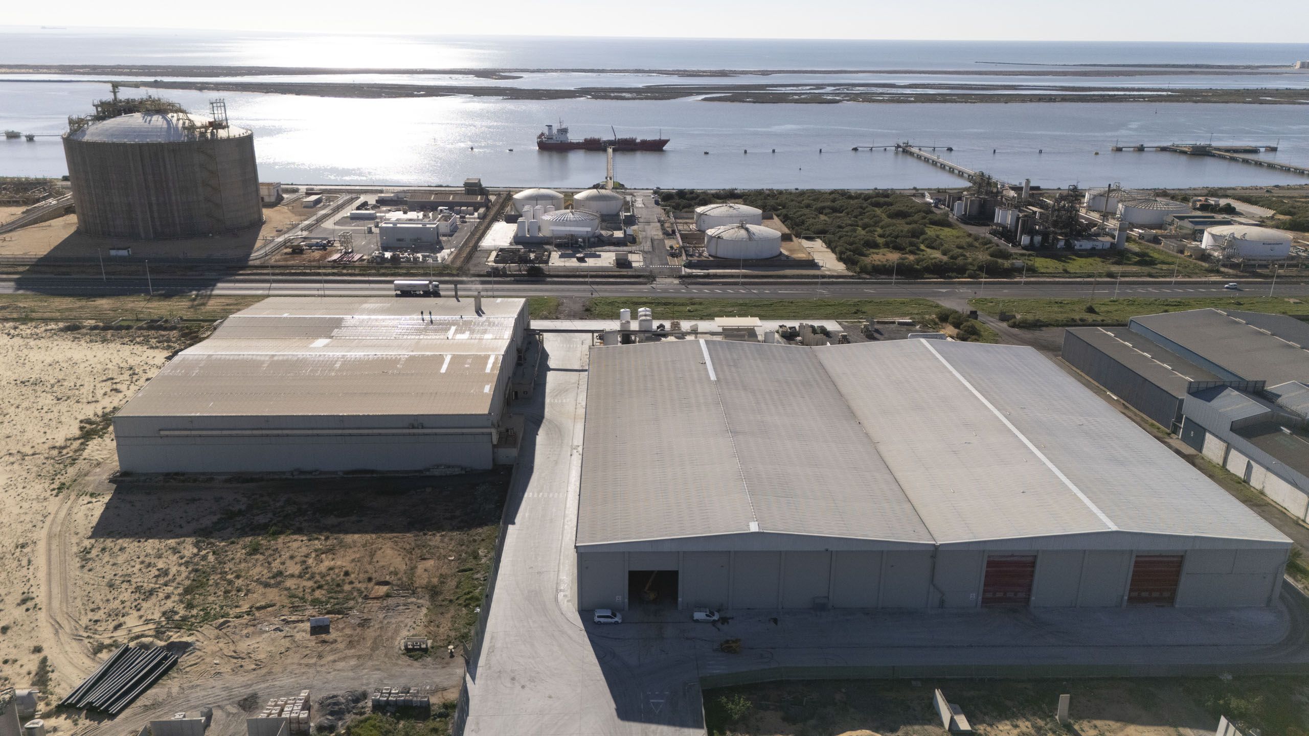 Planta de producción conectada Pantalán Huelva Fertinagro